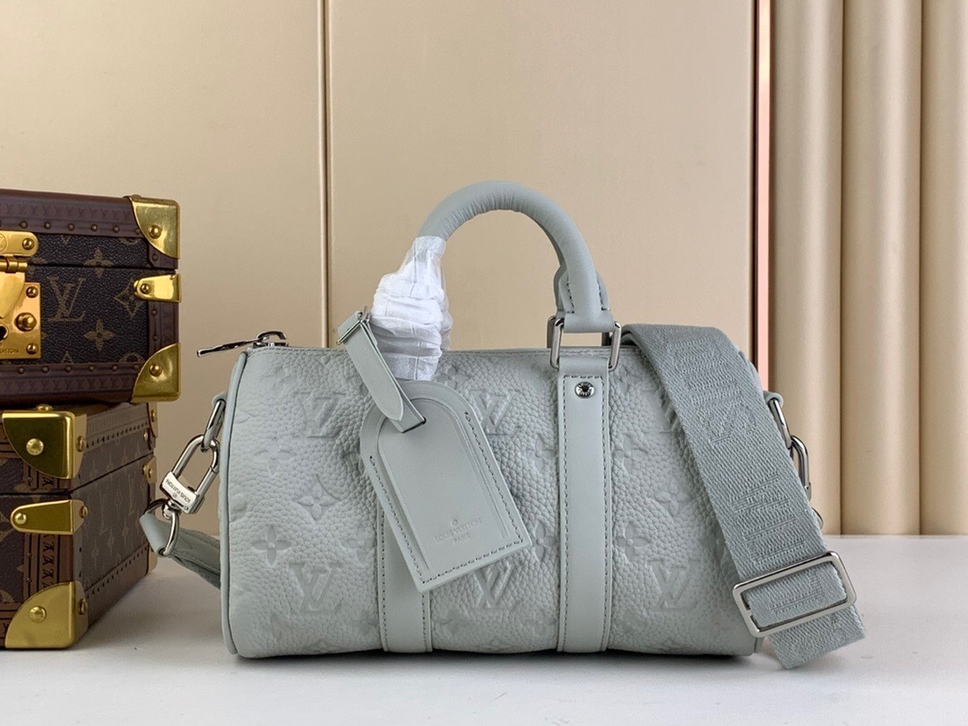 LV Keepall Bandoulière 25 Taurillon Monogram - Men Bag