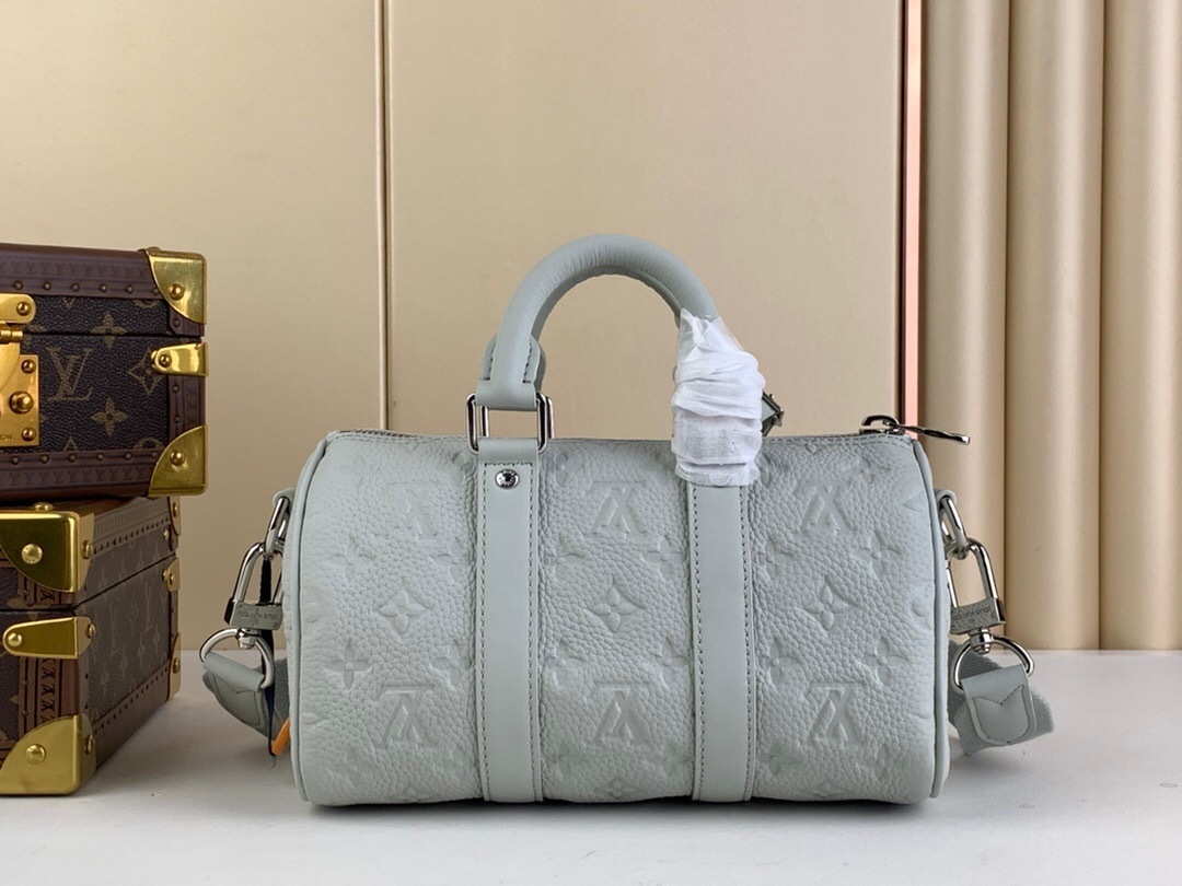 LV Keepall Bandoulière 25 Taurillon Monogram - Men Bag
