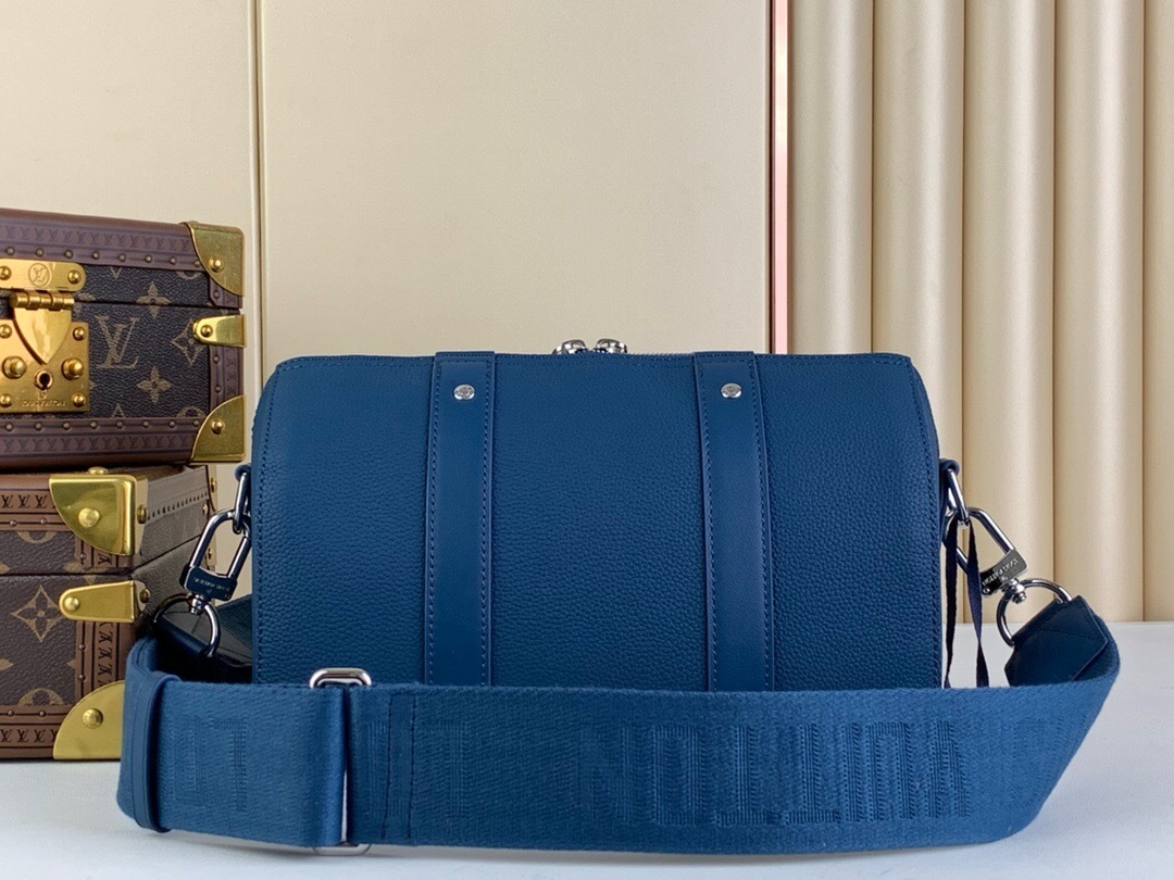 LV  Keepall Bandouliere Bag Limited Edition Aerogram Leather