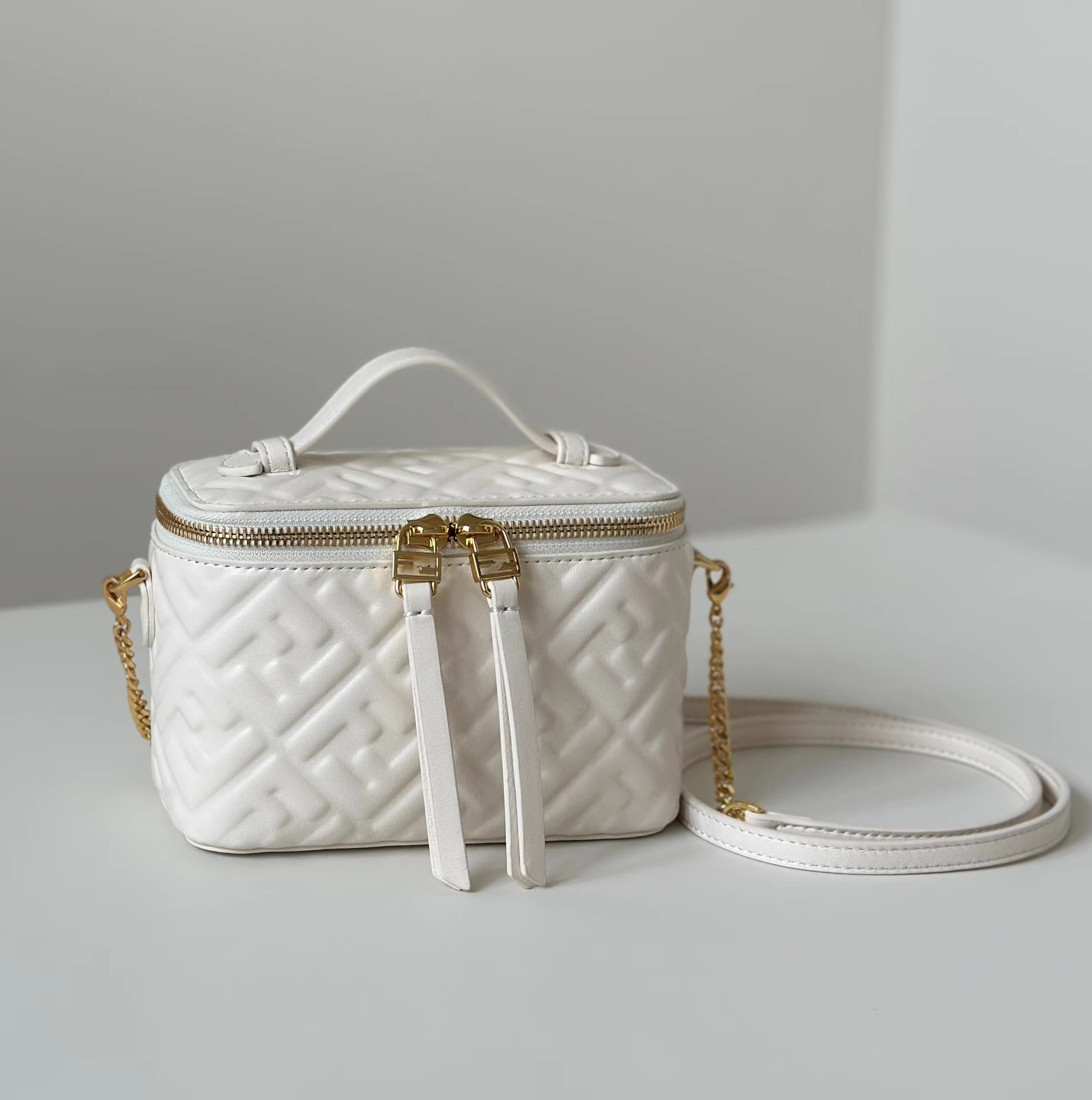 Fendi Roma bag in white leather with a quilted FF pattern