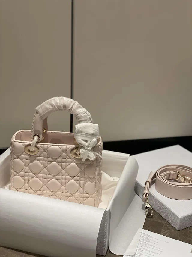 Dior Four-grid Lady Diana women's bag