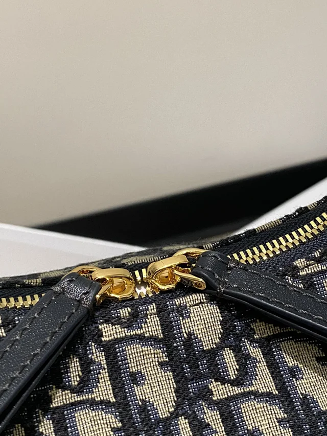 Dior Medium D-Dream Bag in blue Dior Oblique jacquard