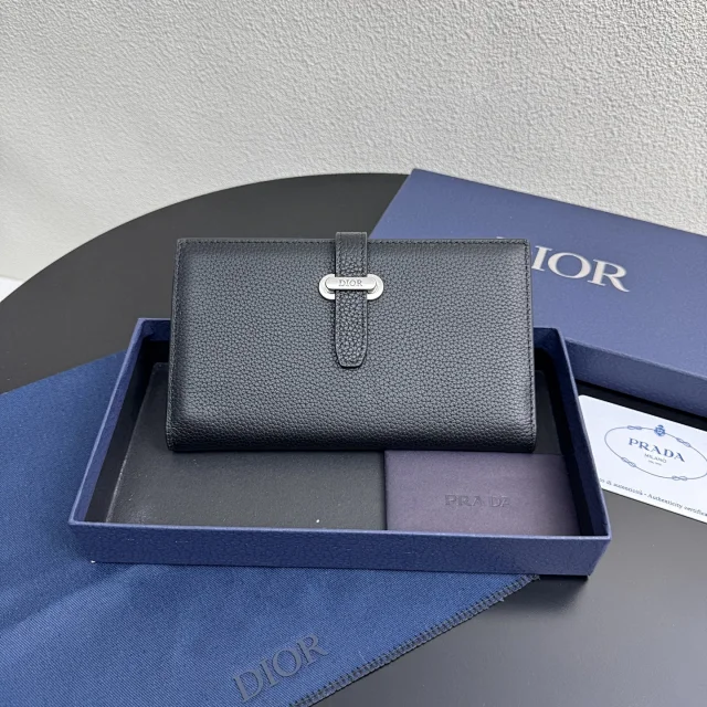 Dior Normandie Vertical Bifold Wallet in black Dior Icons calfskin