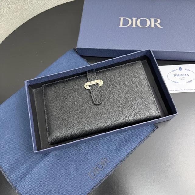 Dior Normandie Vertical Bifold Wallet in black Dior Icons calfskin