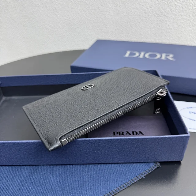 Dior Vertical Bifold Wallet in Dior Gravity leather with the Dior Oblique jacquard canvas