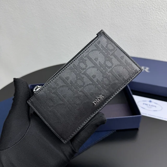 Dior Vertical Bifold Wallet in Dior Gravity leather with the Dior Oblique jacquard canvas