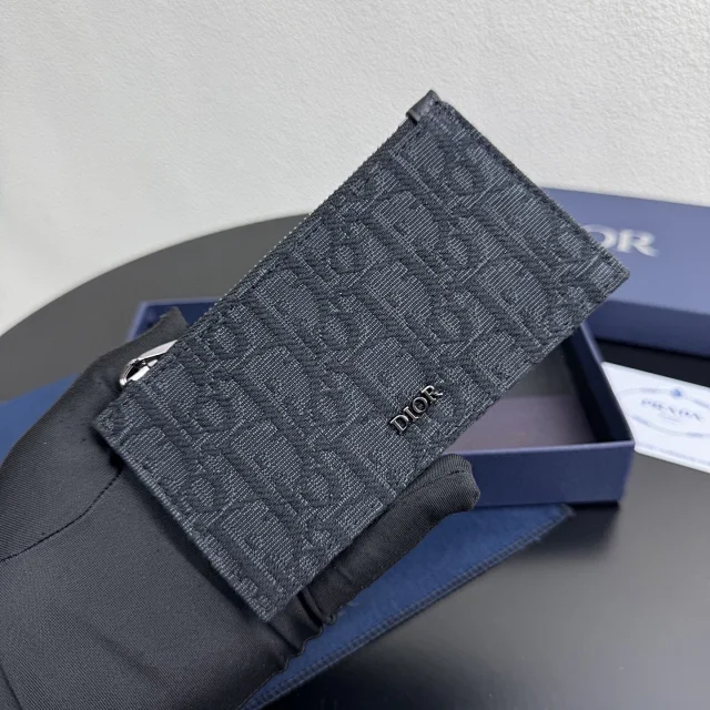 Dior Vertical Bifold Wallet in Dior Gravity leather with the Dior Oblique jacquard canvas