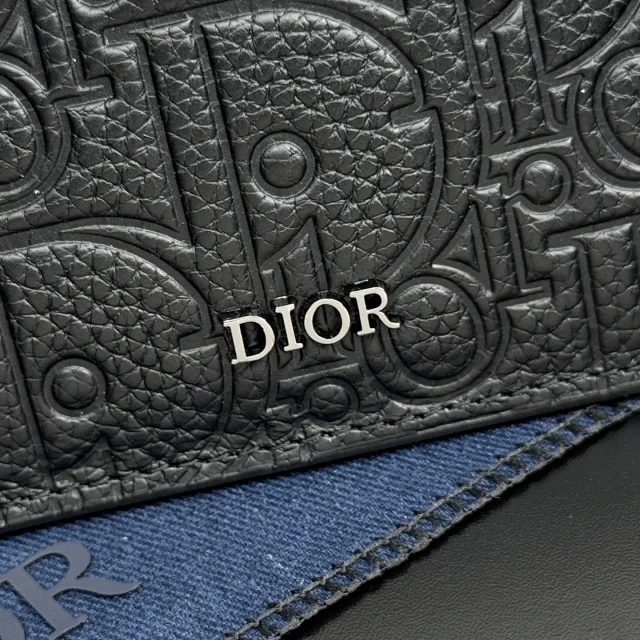 Dior Vertical Bifold Wallet in Dior Gravity leather with the Dior Oblique jacquard canvas