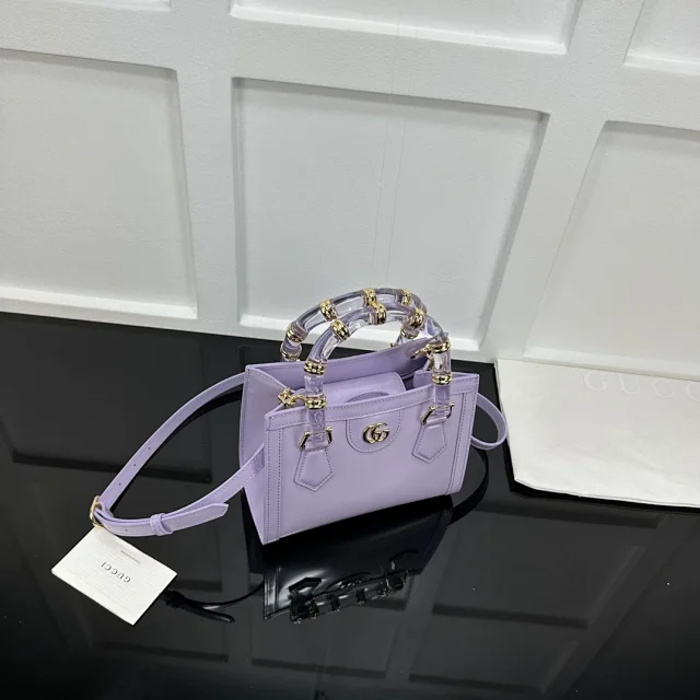 Gucci Diana small tote bag with a bamboo handle and a detachable shoulder strap