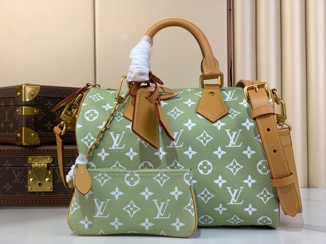 LV Speedy P9 Bandouliere bag green