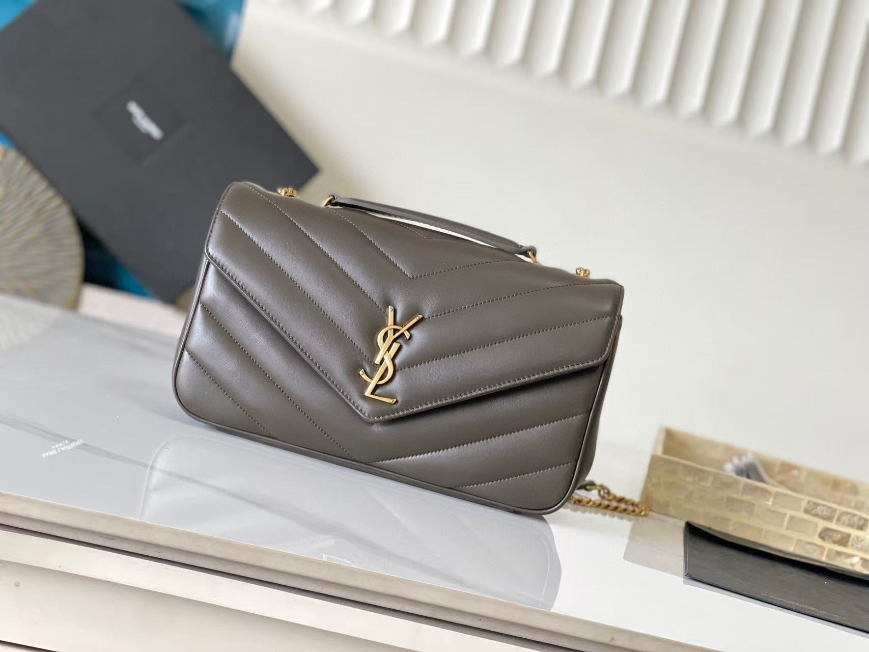 Saint Laurent LOULOU MEDIUM IN MATELASSÉ LAMBSKIN URBAN GREY bag