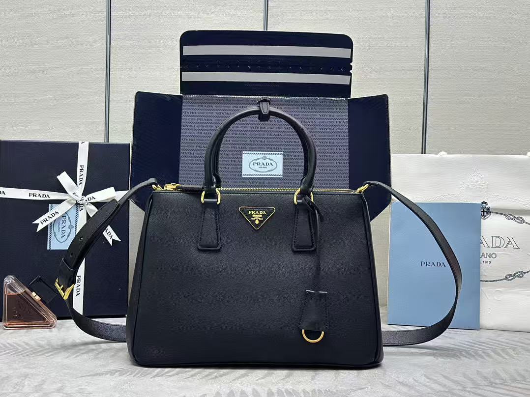 Prada Galleria large leather bag black