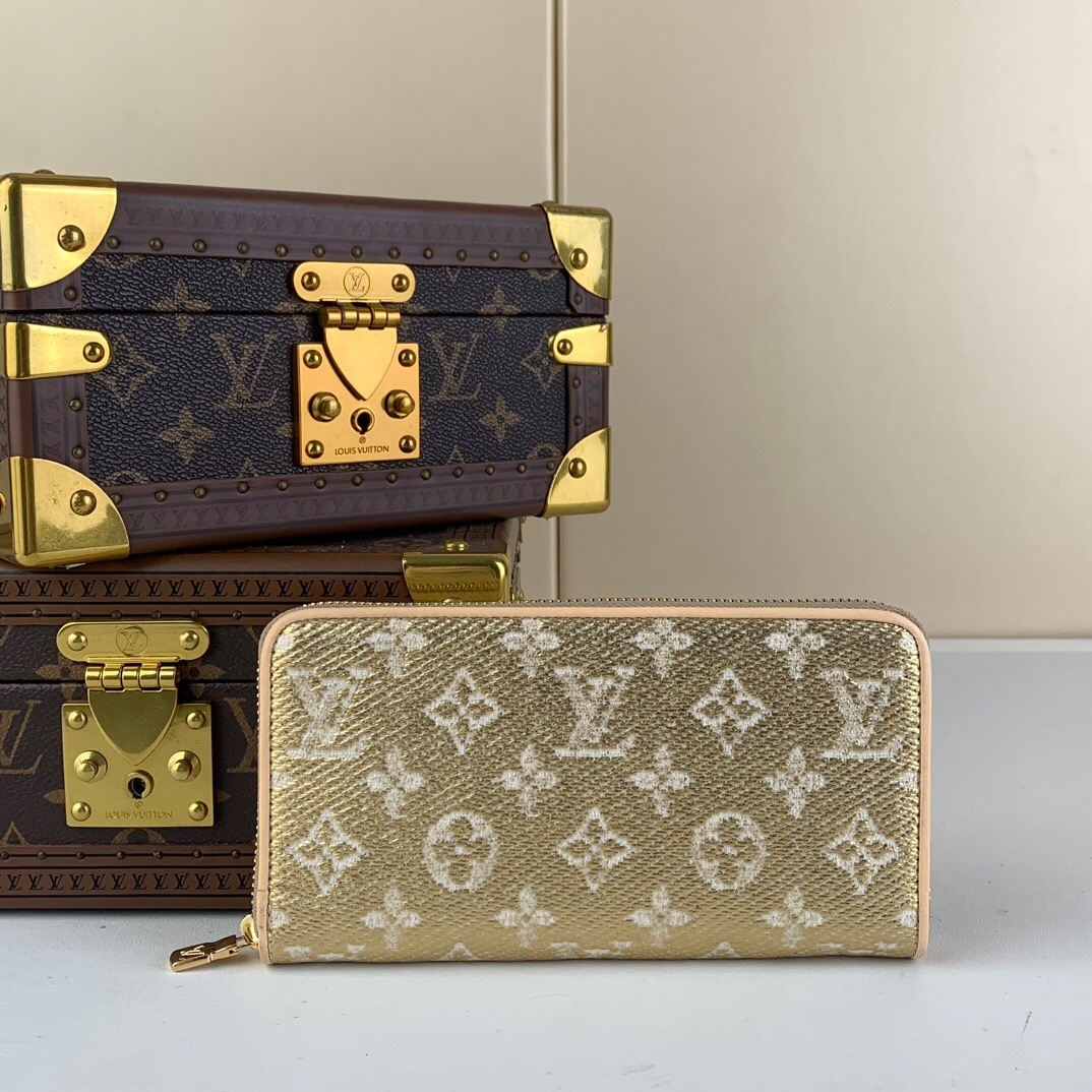 LV  Box Monogram Monogram - Trunks and Boxes