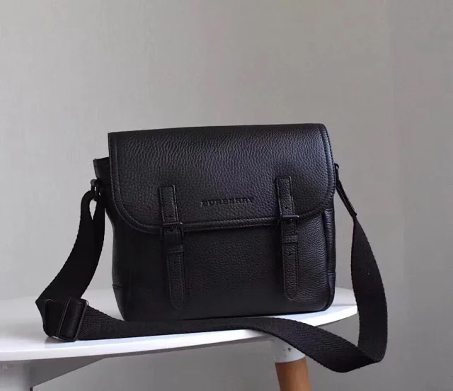 Burberry messenger bag black