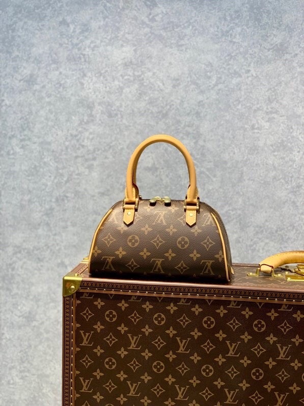 LV Ribera shoulder bag in Monogram canvas