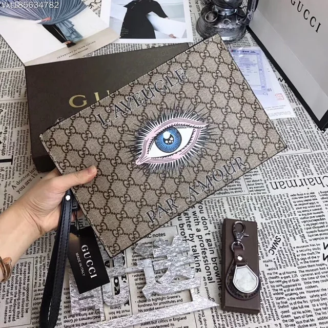 Gucci Bestiary pouch with an eye design