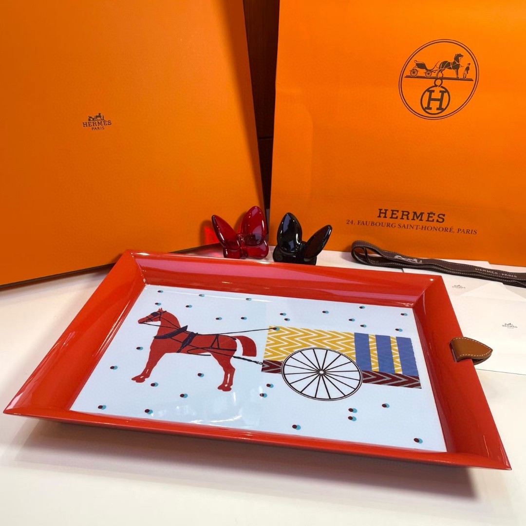 Hermes Atrium Hypnomobile long tray in citrine lacquered wood all colors