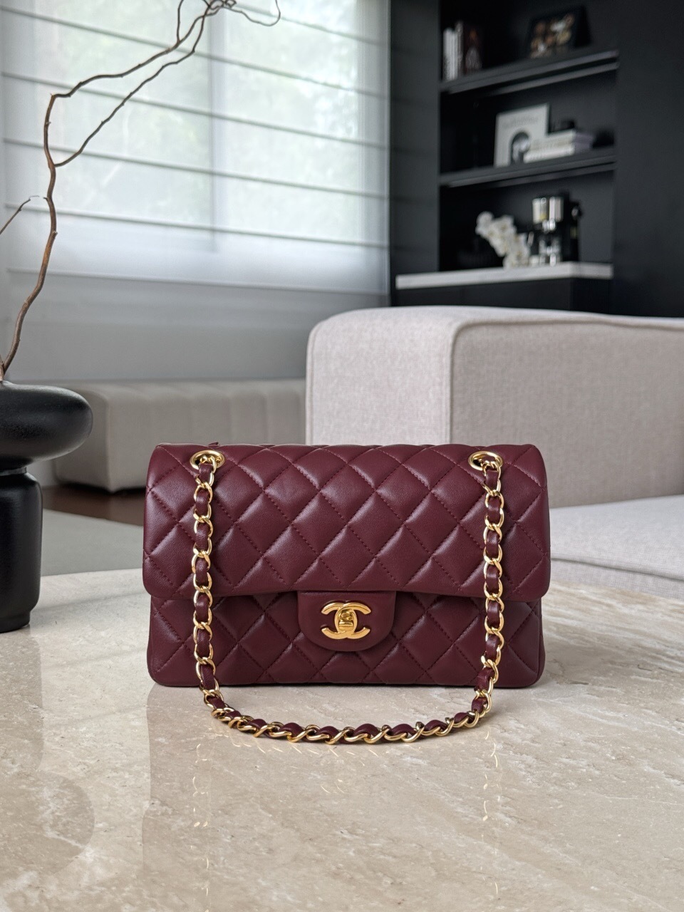 Chanel Classic Flap Bag burgendy color interlocking CC logo with hold hardware