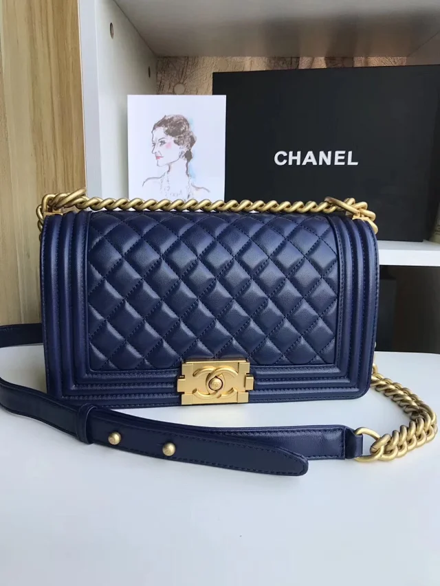 Chanel Boy Flap bag in blue quilted lambskin leather with aged gold hardware shoulder bag
