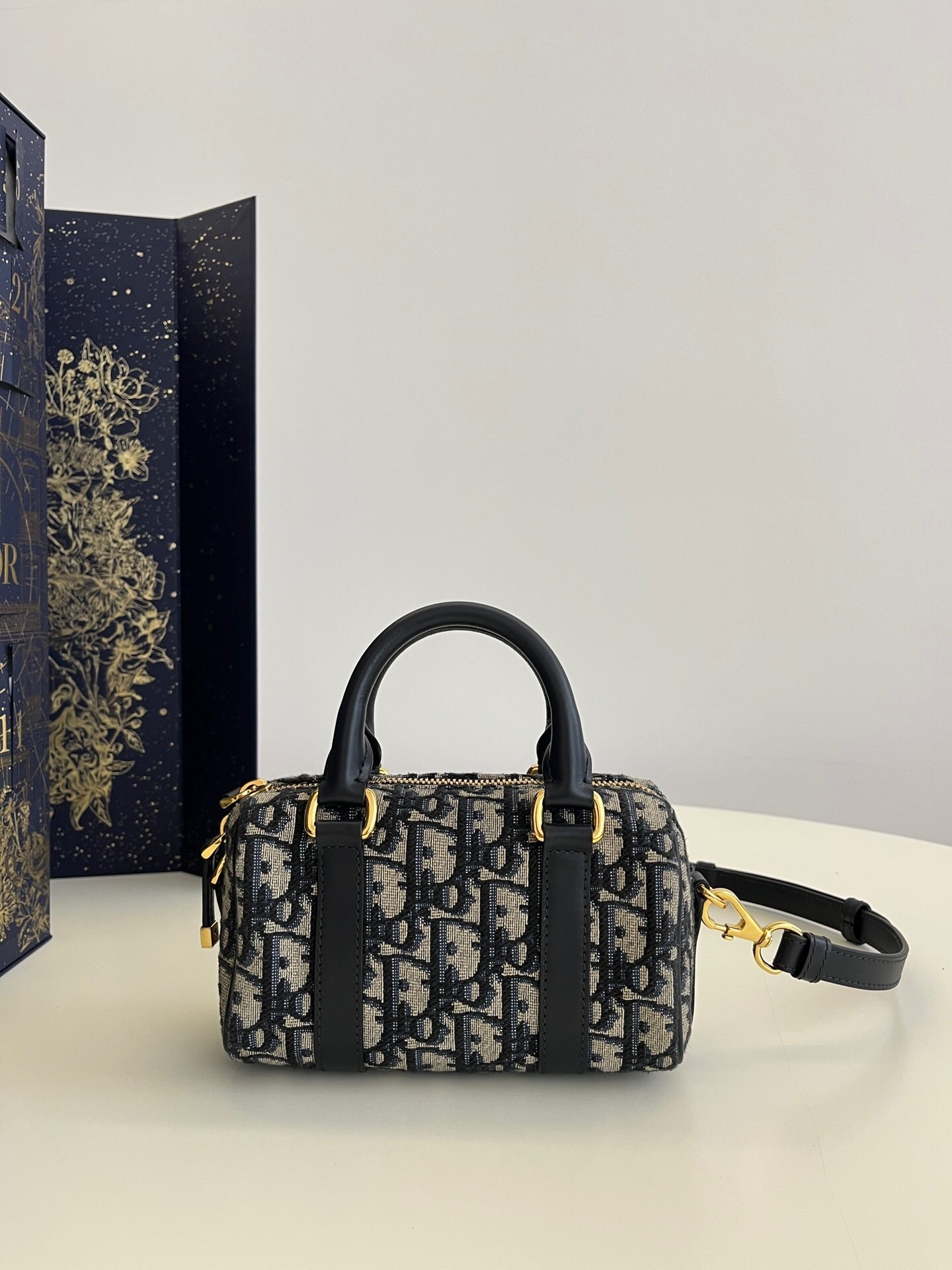 Dior Groove 17 Nano Bag in blue Dior Oblique jacquard tote bag