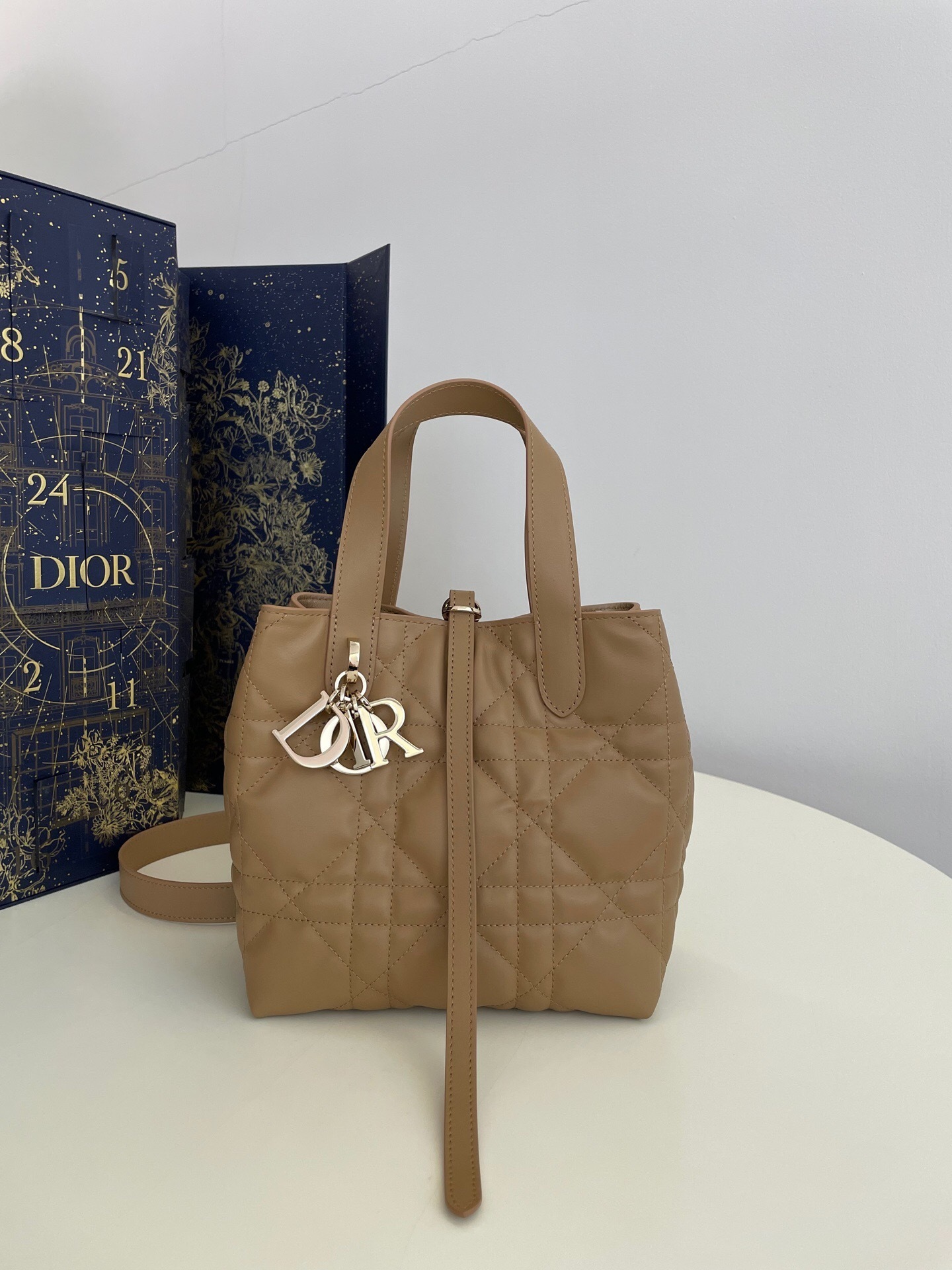 Dior Toujours Bag in powder beige Macrocannage calfskin tote bag