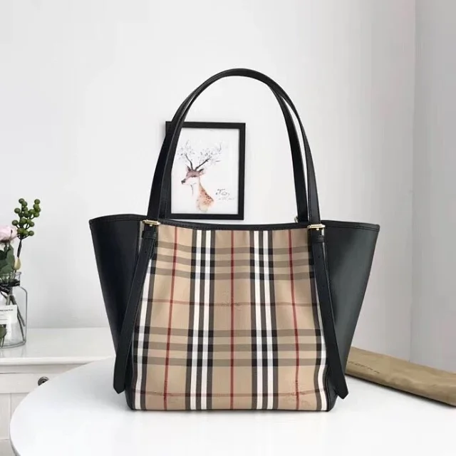 Burberry Canterbury tote bag in House Check canvas and black leather