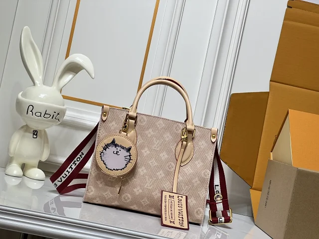 LV OnTheGo tote bag in Monogram Empreinte leather.