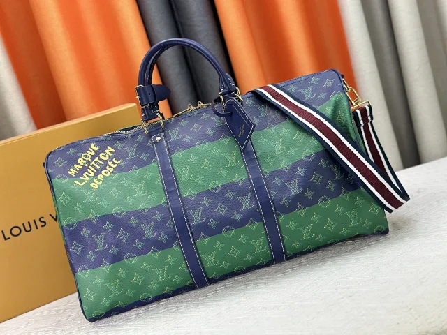 LV M25900 Keepall Bandoulière 50 in Monogram-coated canvas with a striped colorway inspired by English rugby