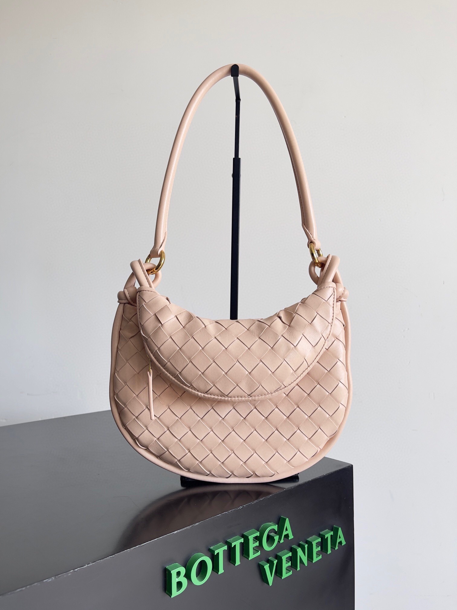 Bottega Veneta Small Gemelli shoulder bag in pink Intrecciato lamb leather