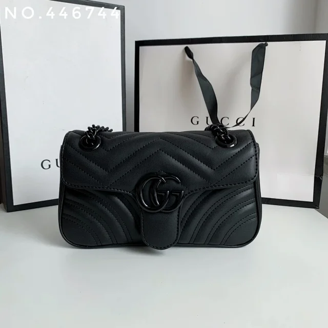 Gucci GG Marmont small shoulder bag black