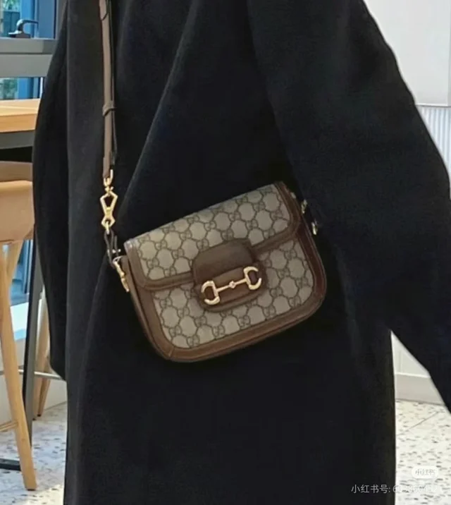 Gucci Horsebit 1955 mini shoulder bag in beige and dark brown GG Supreme canvas with black leather trim