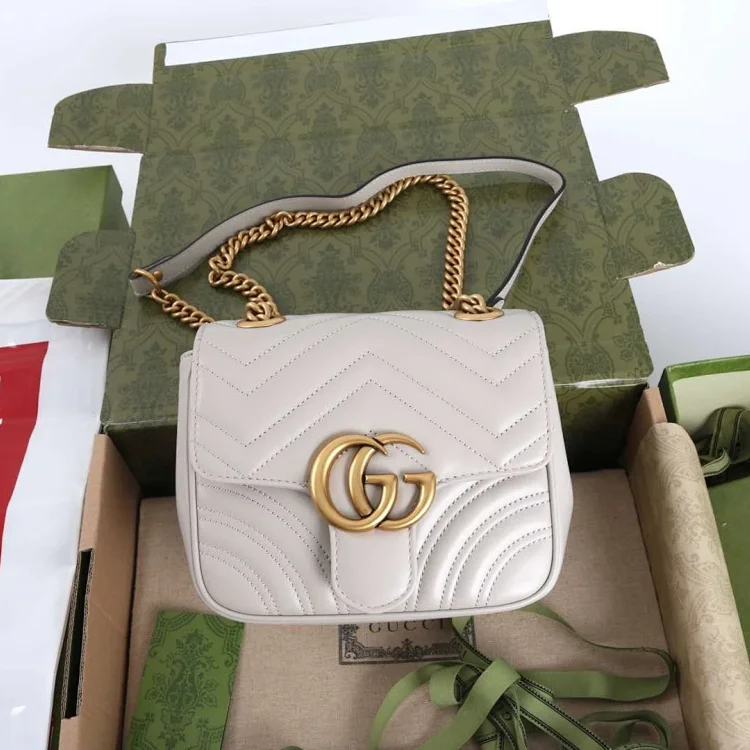 Gucci GG Marmont shoulder bag in white matelassé chevron leather