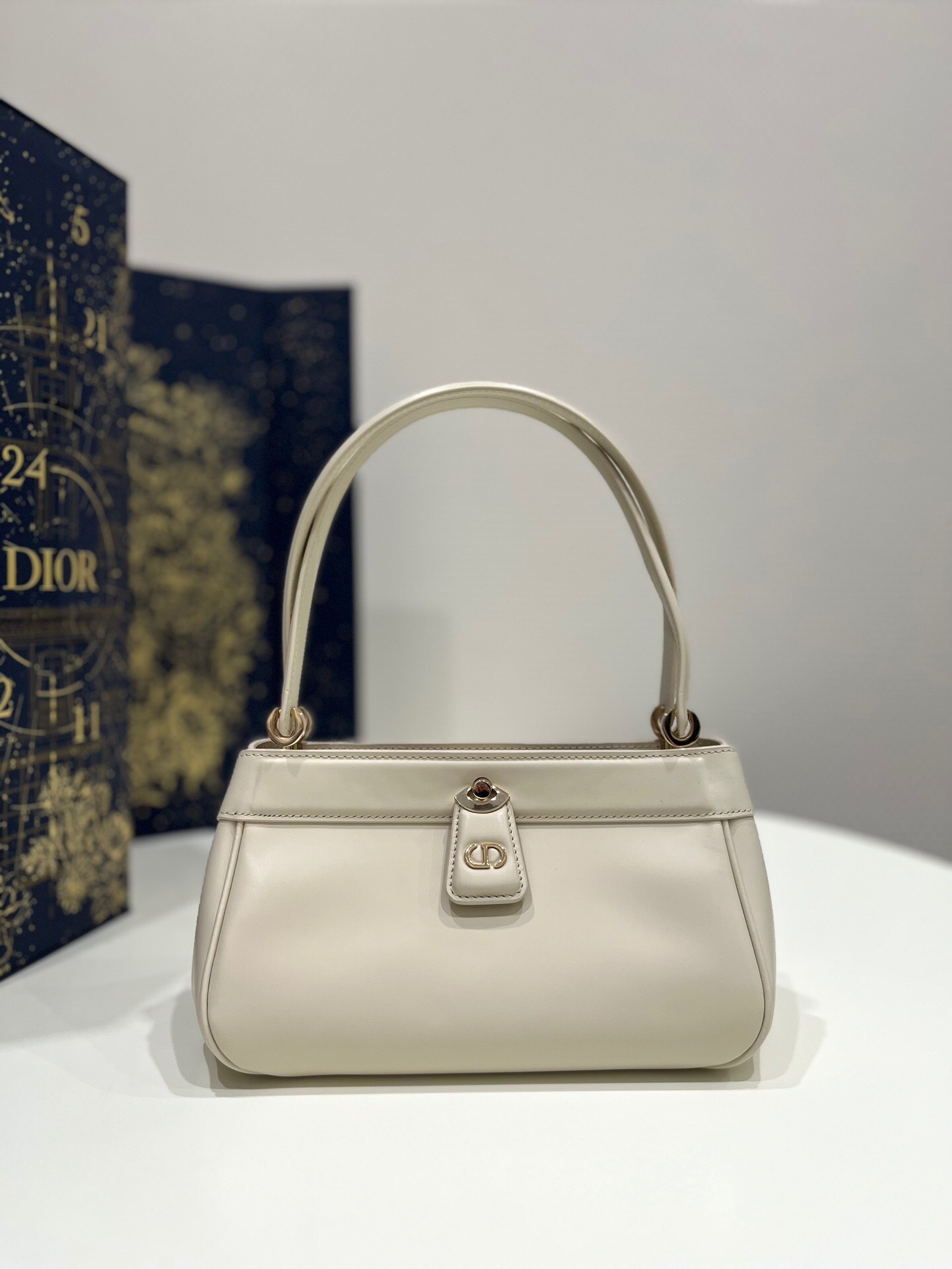Dior Key bag in beige calfskin leather shoulder bag