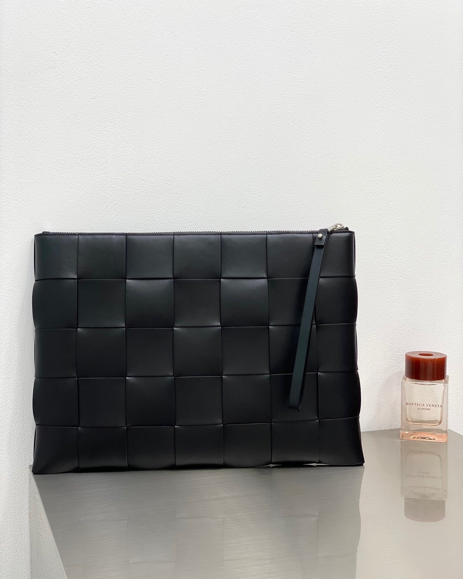Bottega Veneta Large Cassette Pouch in black calfskin leather