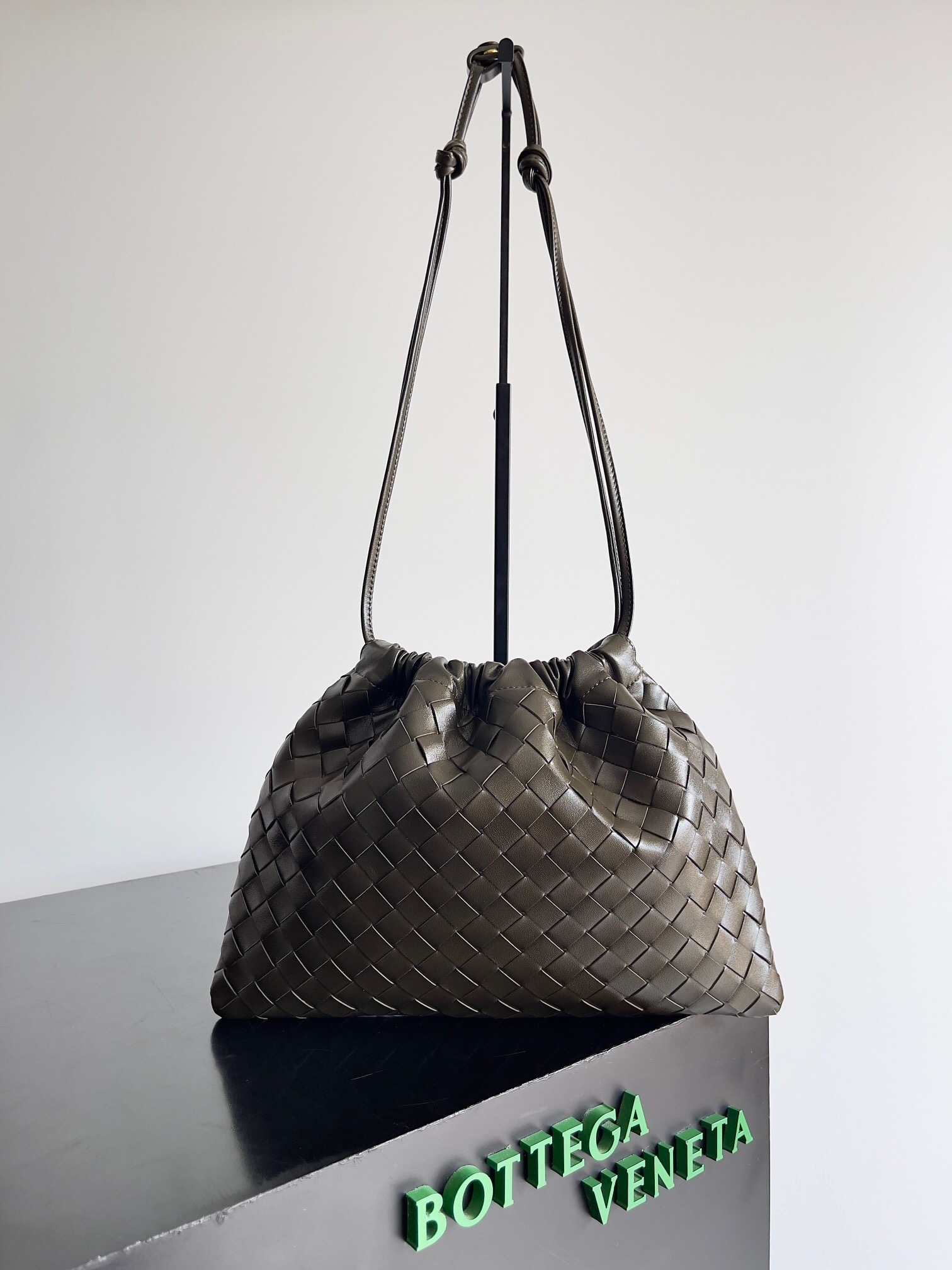 Bottega Veneta Dustbag in Intrecciato leather shoulder bag
