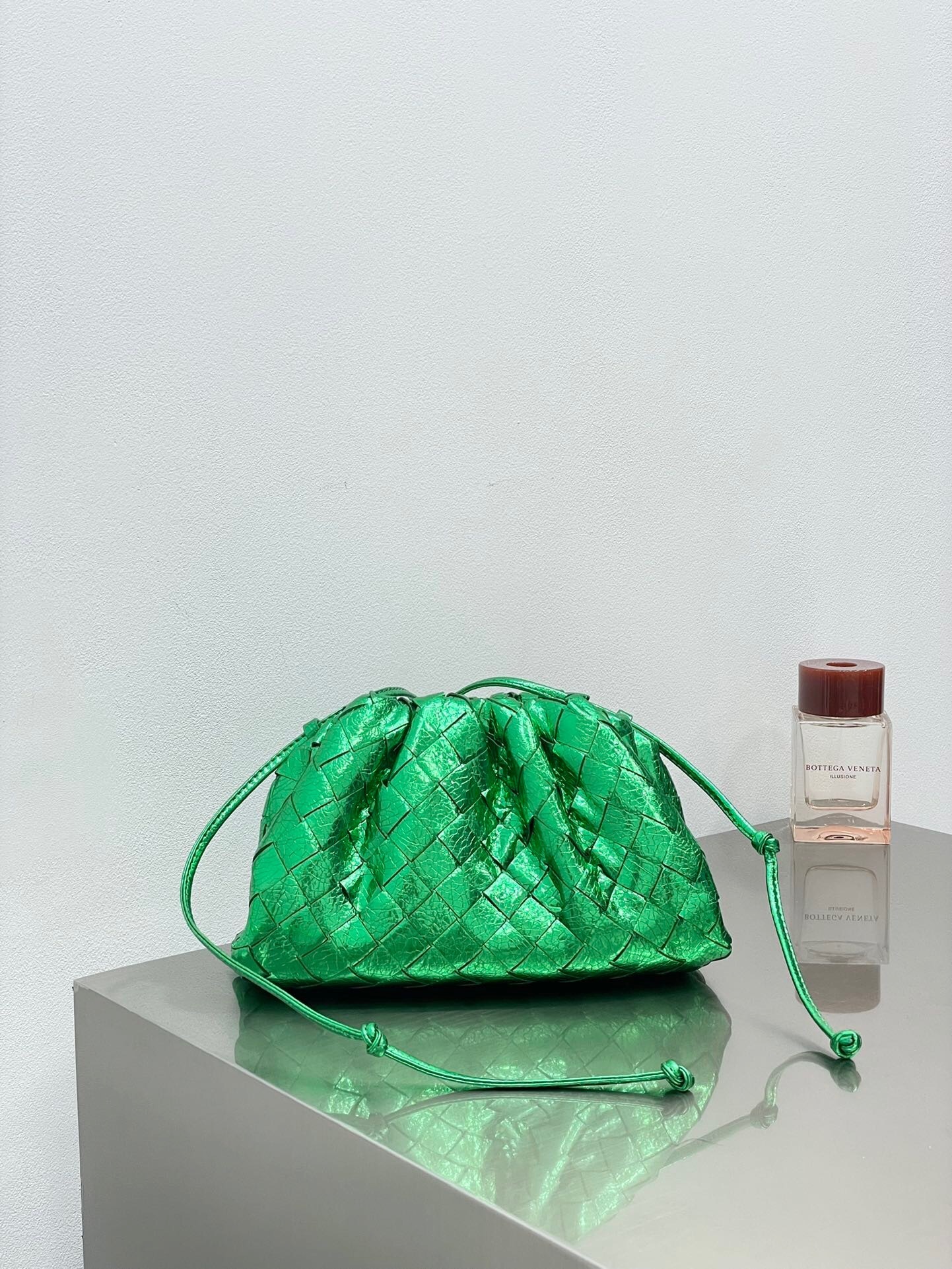 Bottega Veneta Mini Pouch in green intrecciato leather