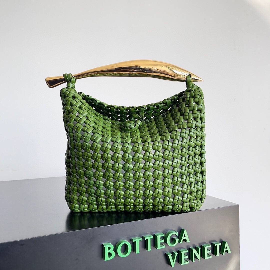 Bottega Veneta Sardine handbag green with top handle bag