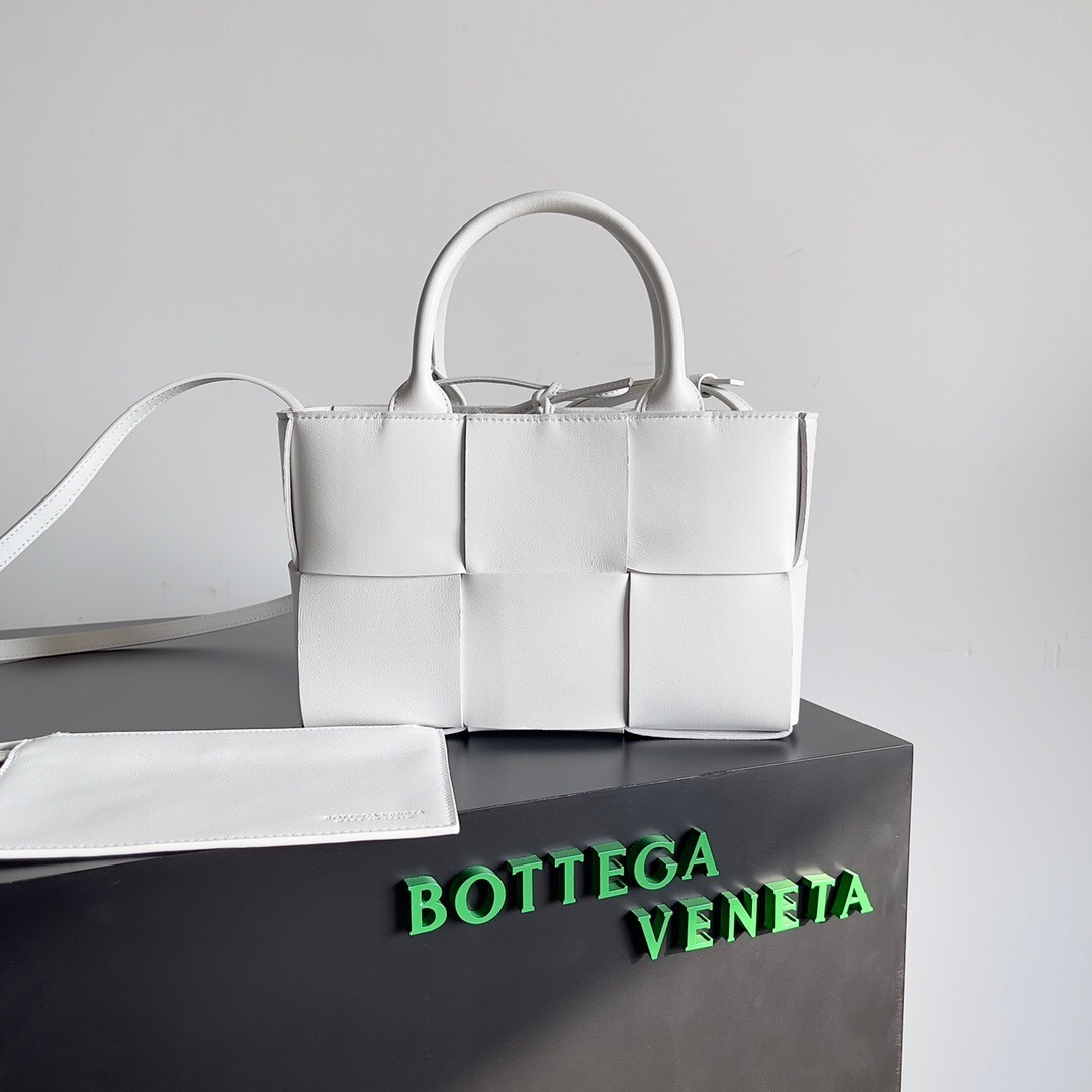 Bottega Veneta Arco Tote Bag white