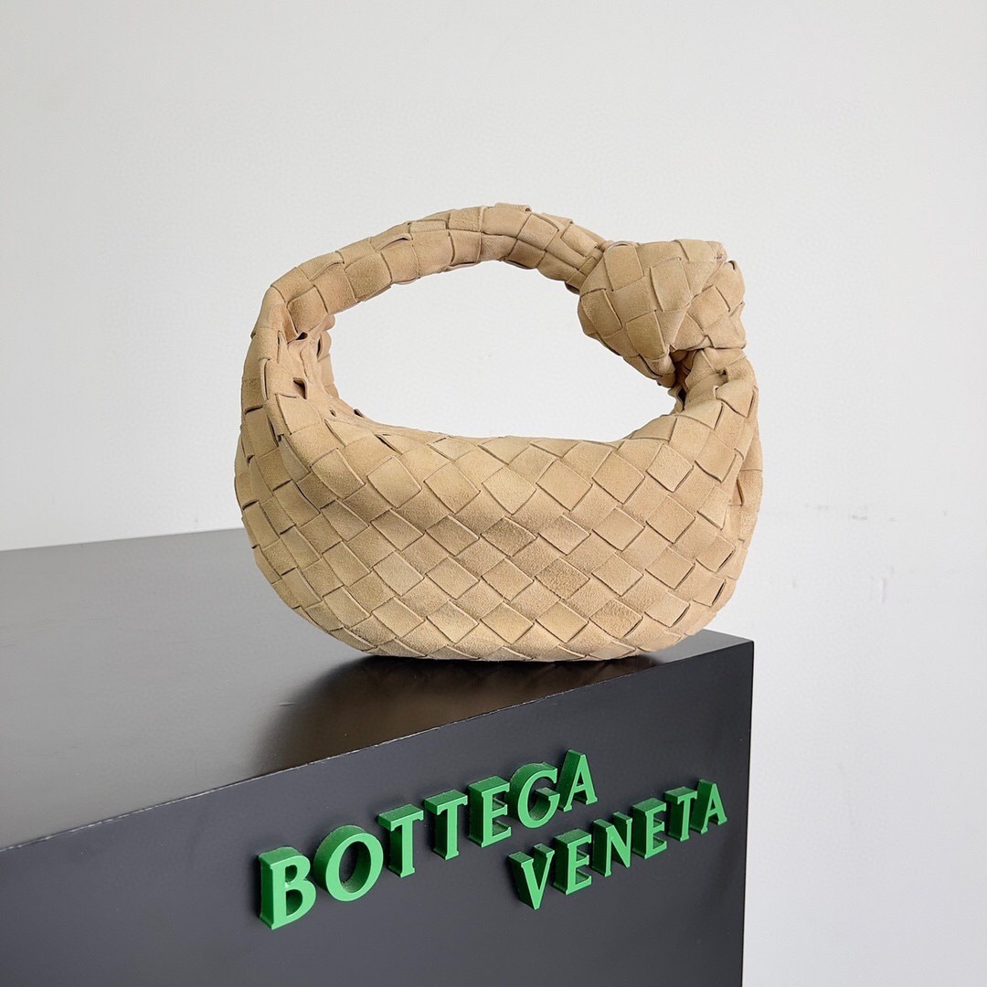 Bottega Veneta Mini Jodie bag in beige intrecciato leather tote bag