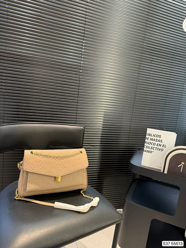 LV Pochette Métis handbag