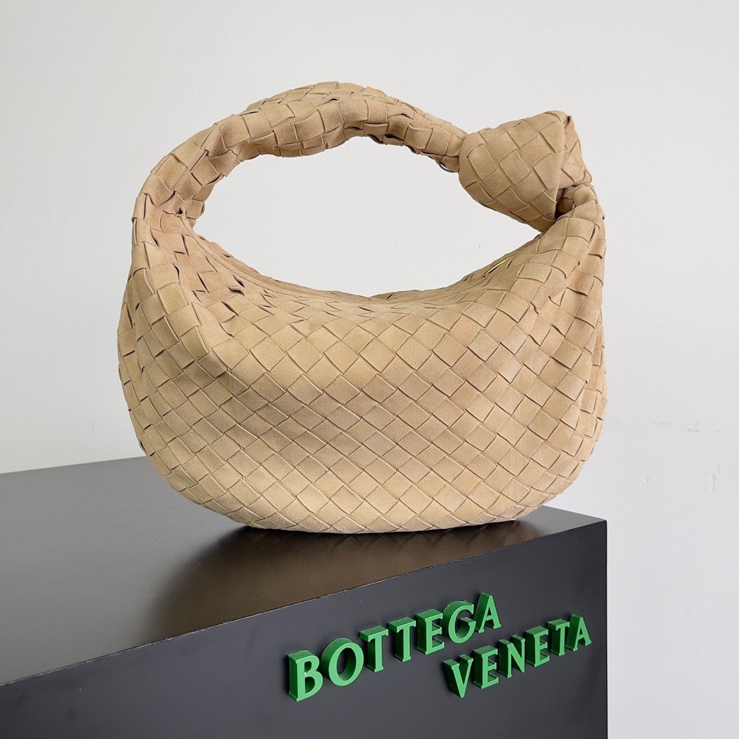 Bottega Veneta Mini Jodie bag in beige intrecciato leather