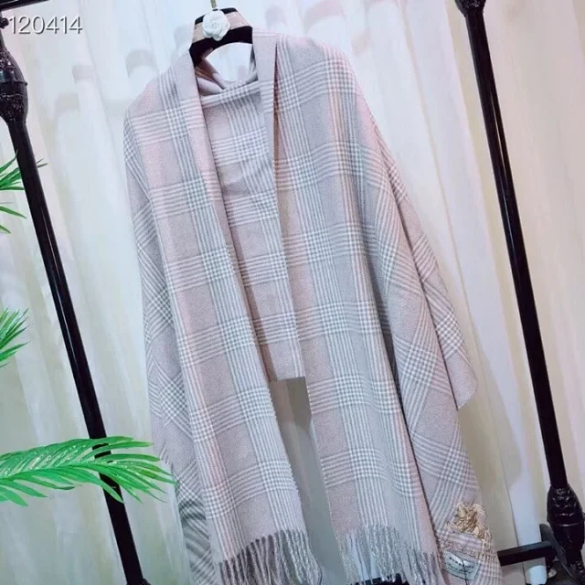 Burberry beige wool blend woven shawl with a check pattern