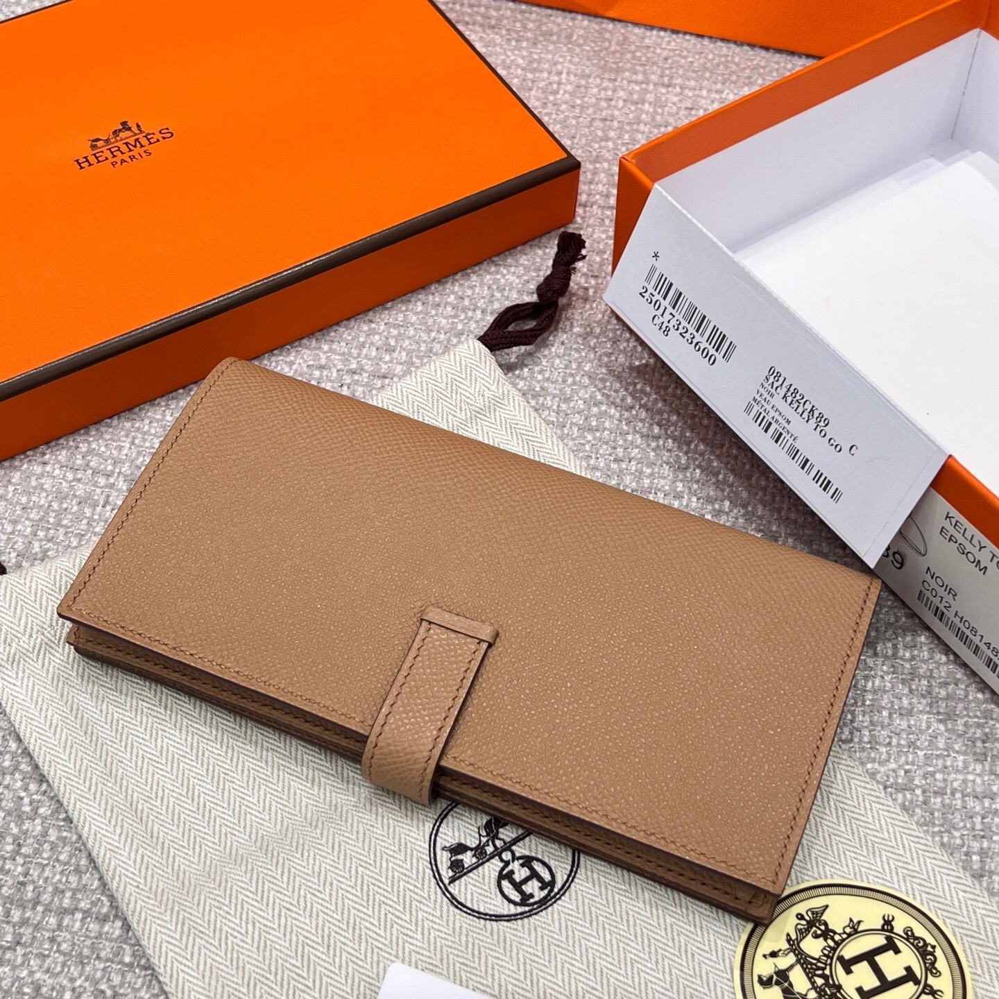 Hermes Bearn Soufflet long wallet in gold-colored Epsom leather