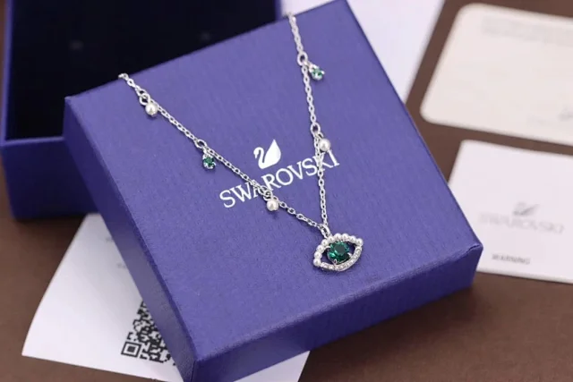 Swarovski Luckily green evil eye necklace