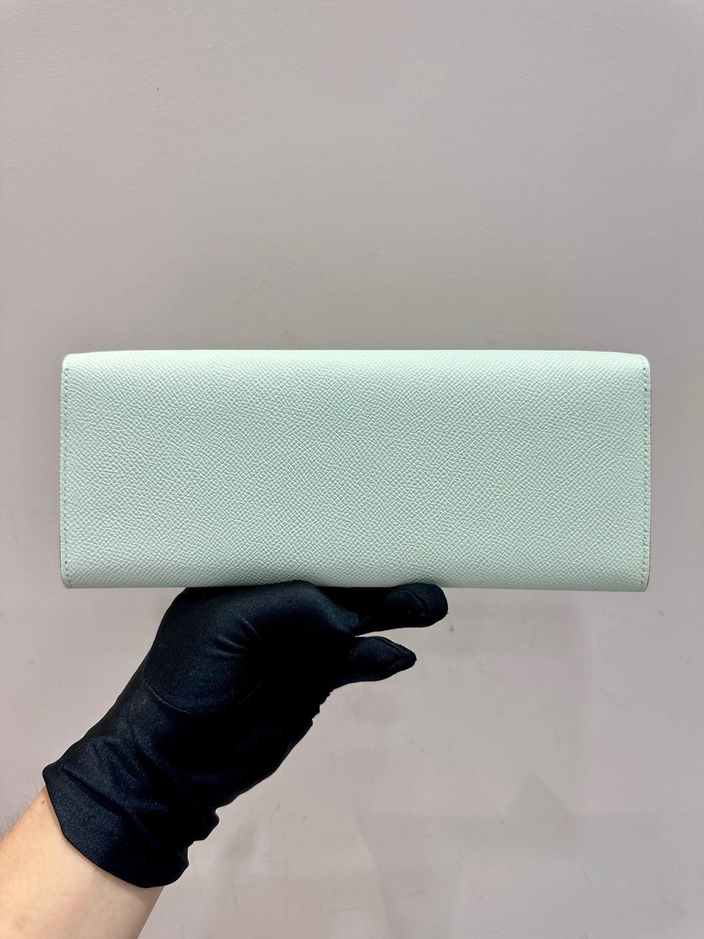 Hermes Maillon To Go wallet in Vert Fizz Epsom leather with palladium hardware