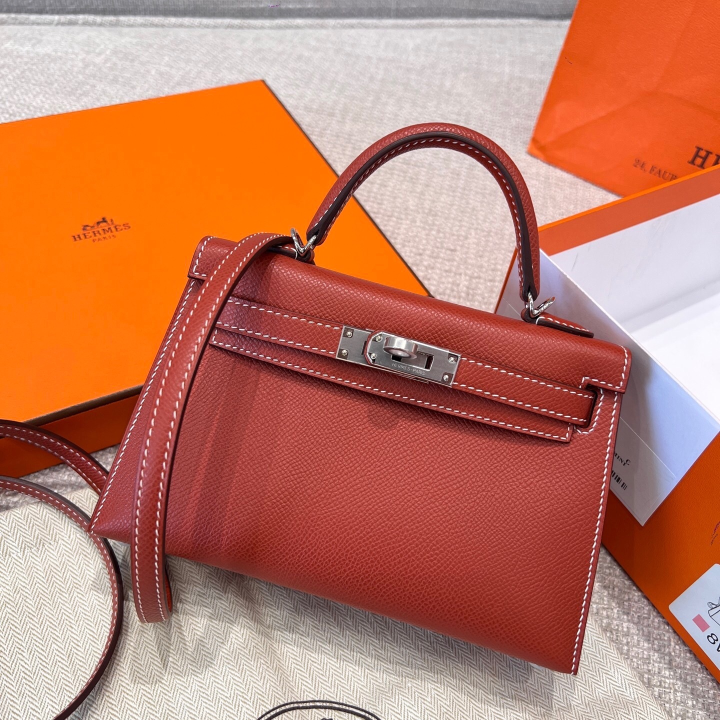 Hermes Kelly handbag red