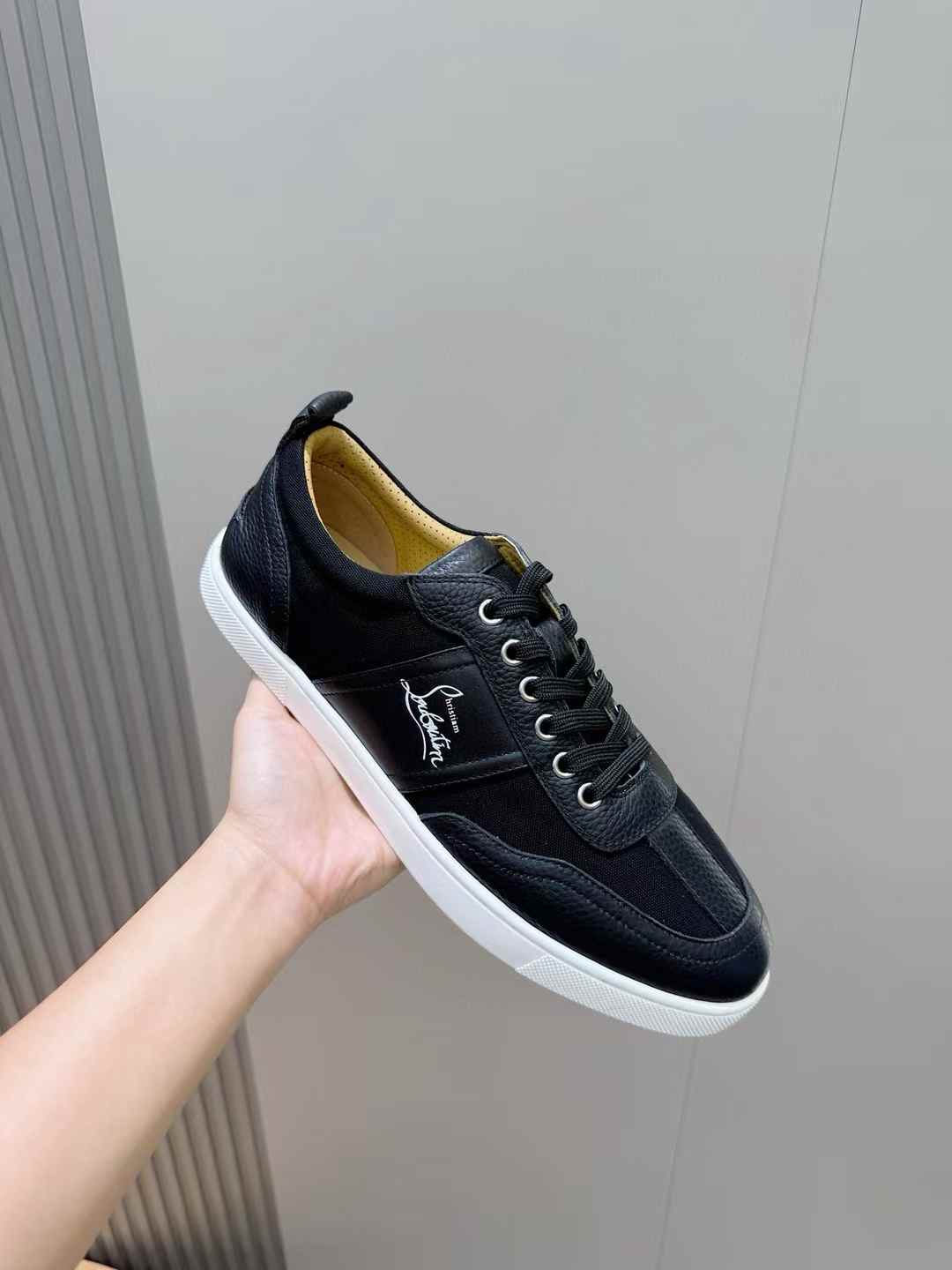 Christian Louboutin Retero sneakers in black leather