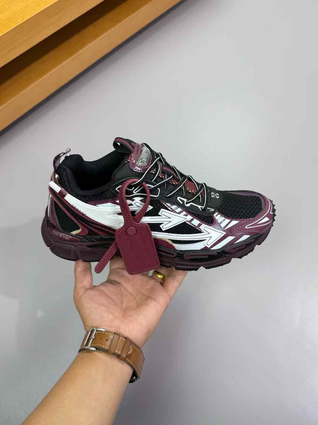 Off White Be Right Back sneaker in burgundy