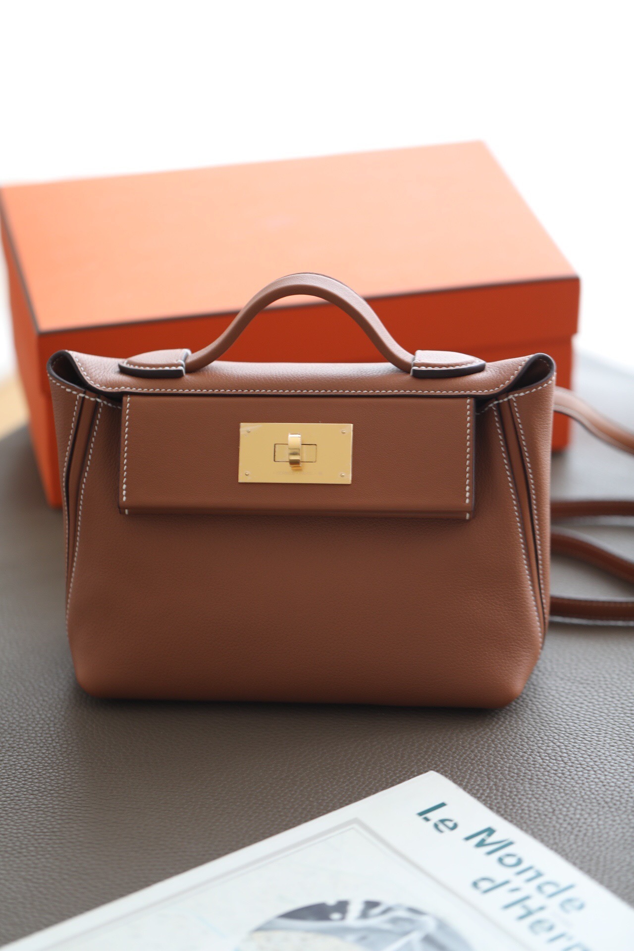 Hermes 24/24 Mini bag in brown leather with gold hardware shoulder bag