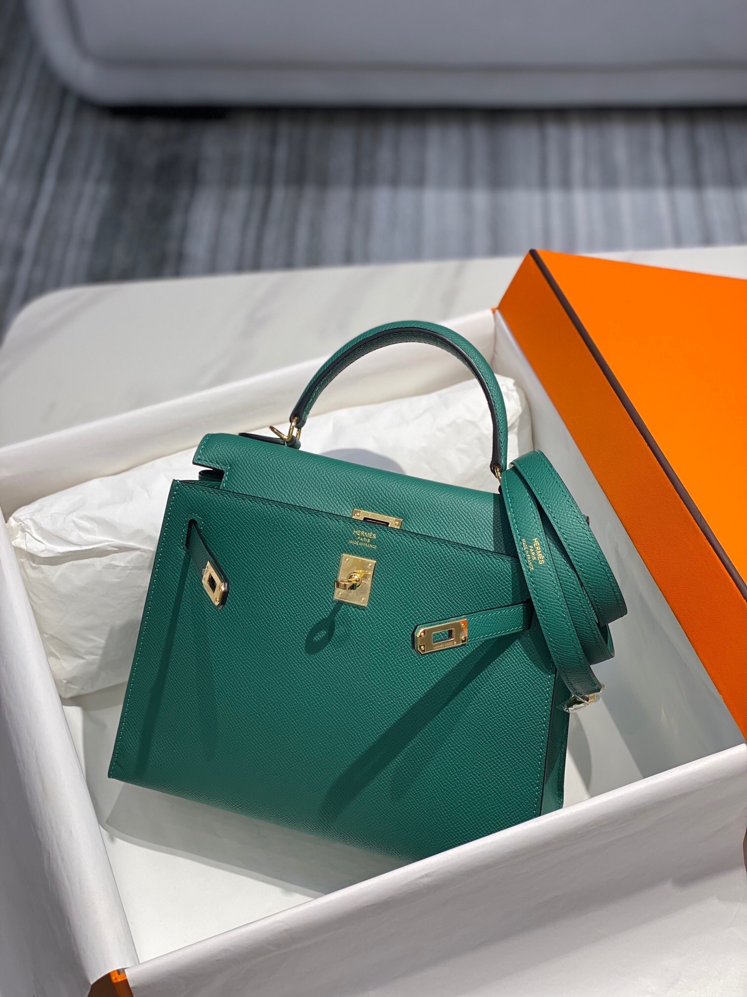 Hermes Kelly 25 Vert Jade Sellier Epsom leather handbag with gold hardware
